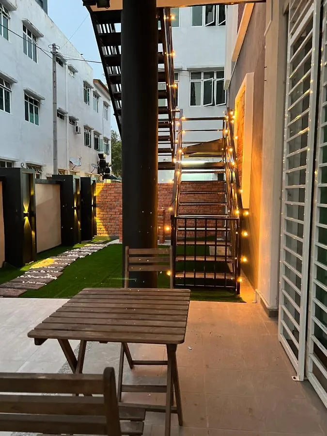Leparis Swimming Pool Ktv Bbq Jonker 88 Homestay Malacca